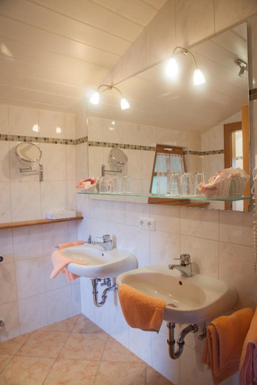 Hotel Der Seehof Hauzenberg Room photo